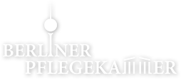 weißes Logo der Berliner Pflegekammer mit Schatten
